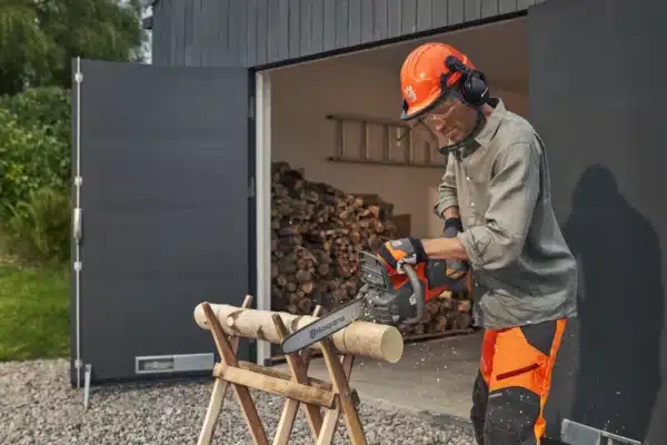 Husqvarna 225i med batteri og oplader - Image 3